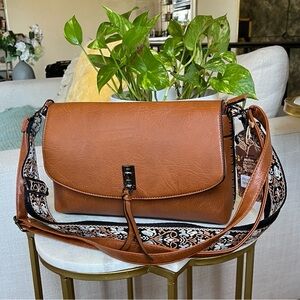 Classic Tan Crossbody Shoulder Bag with Patterned Strap